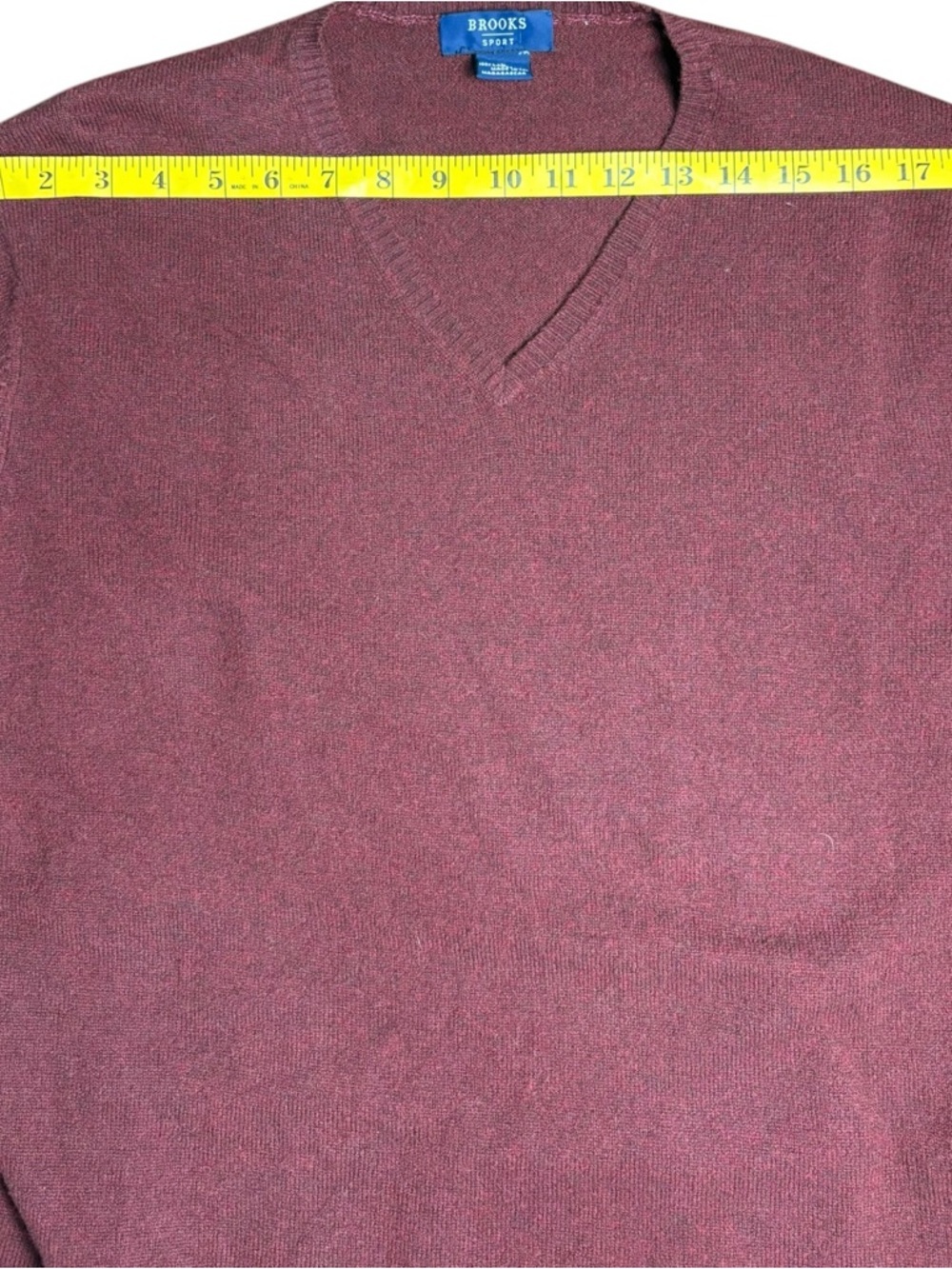 Brooks Brothers Sport Lambswool V-Neck Sweater Red Size L - Picture 3 of 7